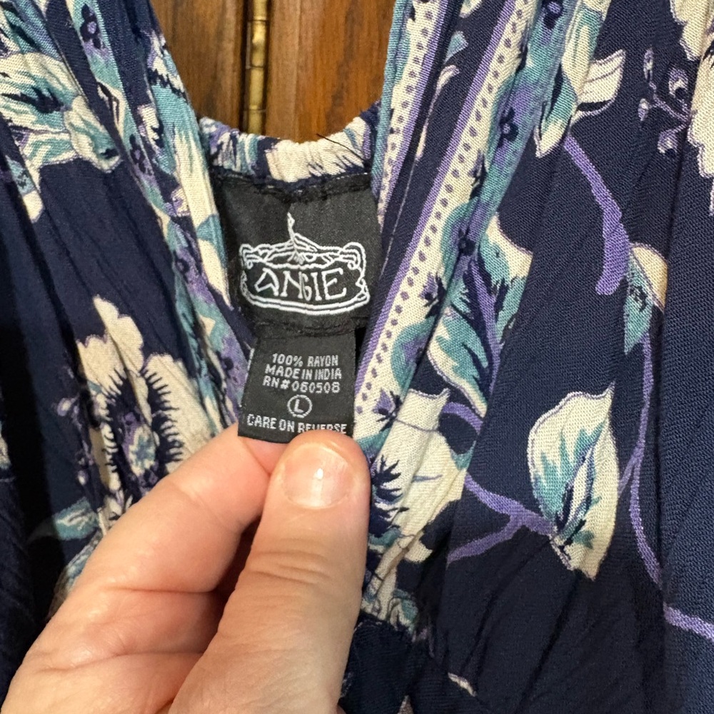 4 pretty sundresses all size large - Picture 3 of 9